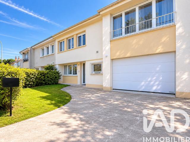 Maison 6 pièces 140 m²