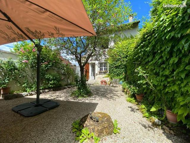 Maison 6 pièces 160 m²