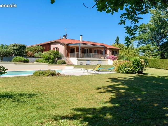 Maison 6 pièces 160 m²