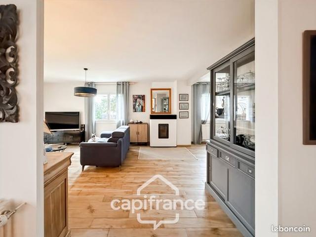 Maison 6 pièces 160 m²