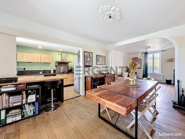 Maison 6 pièces 160 m²