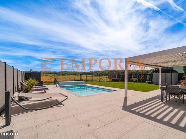 Maison 6 pièces 160 m²