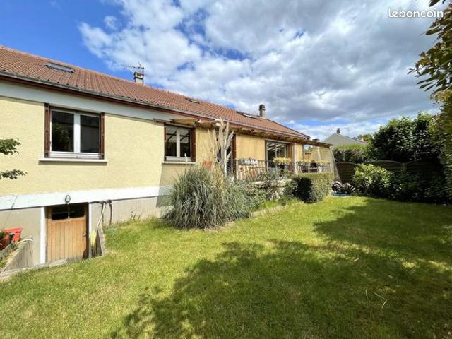 Maison 6 pièces 160 m²