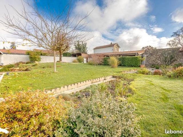 Maison 6 pièces 160 m²