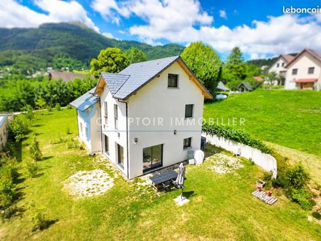 Maison 6 pièces 160 m²