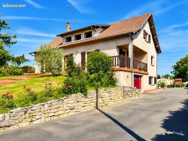 Maison 6 pièces 160 m²