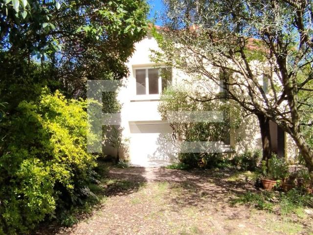 Maison 6 pièces 160 m²