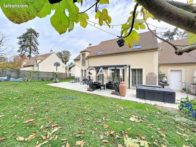 Maison 6 pièces 160 m²