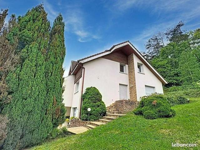 Maison 6 pièces 160 m²