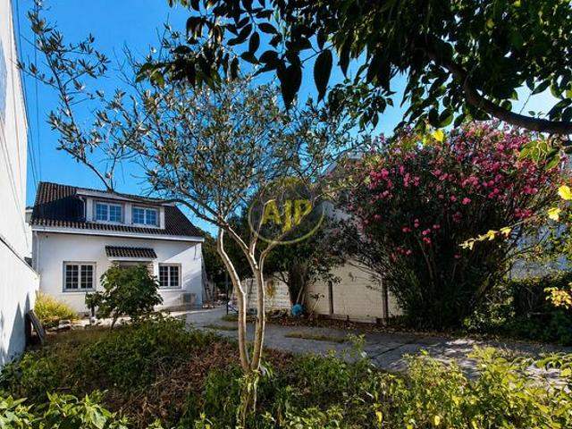 Maison 6 pièces 160 m²