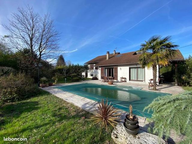 Maison 6 pièces 160 m²