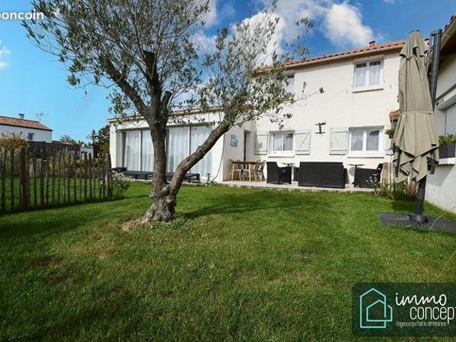Maison 6 pièces 160 m²
