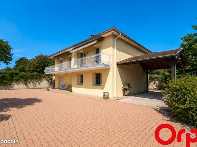 Maison 6 pièces 160 m²