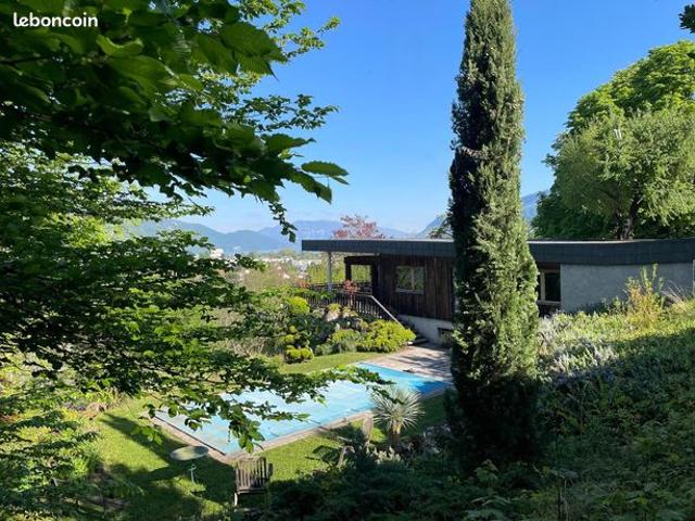 Maison 6 pièces 160 m²