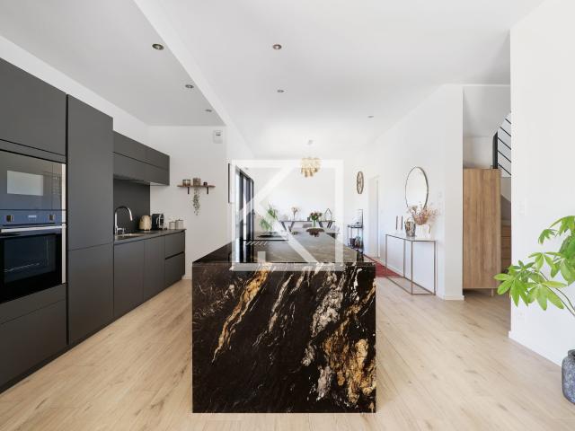 Maison 6 pièces 160 m²