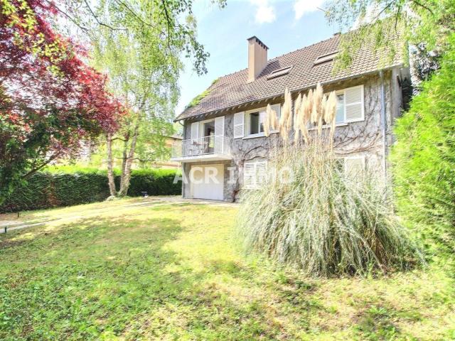 Maison 6 pièces 160 m²