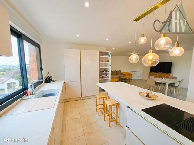 Maison 6 pièces 160 m²