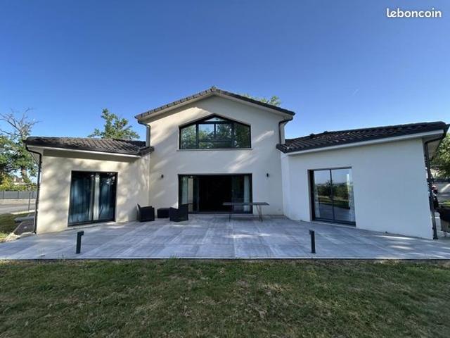 Maison 6 pièces 160 m²