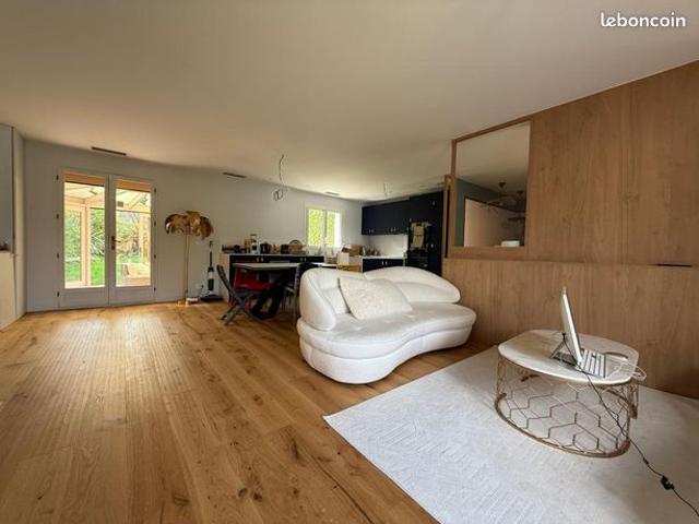 Maison 6 pièces 160 m²