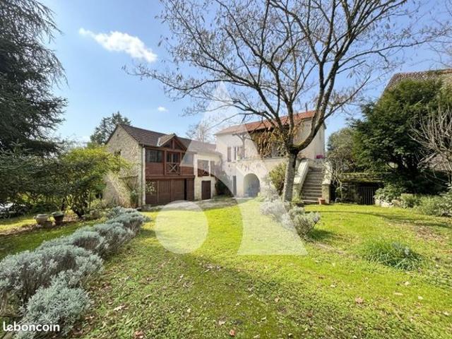 Maison 6 pièces 160 m²