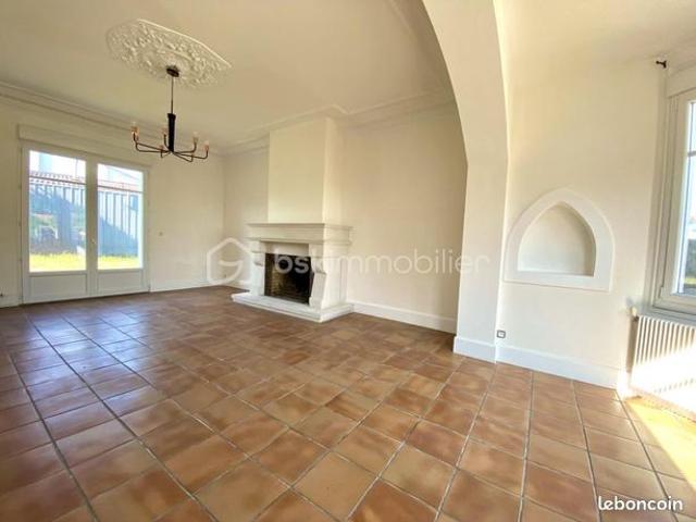Maison 6 pièces 160 m²
