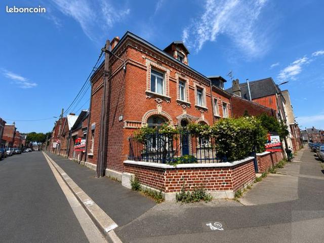 Maison 6 pièces 160 m²