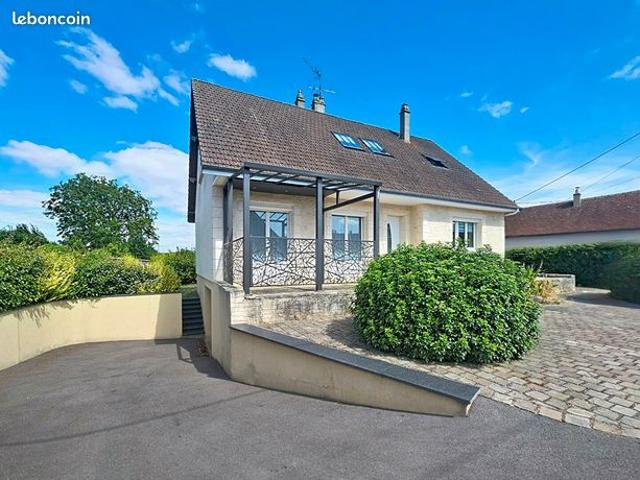 Maison 6 pièces 160 m²