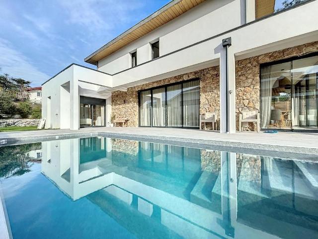 Maison 6 pièces 160 m²