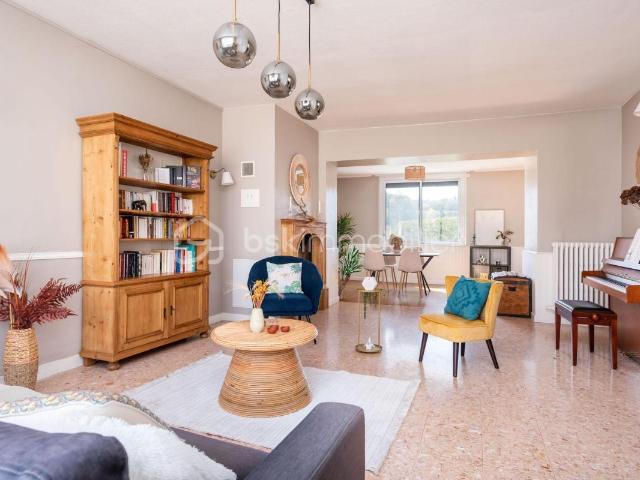 Maison 6 pièces 160 m²