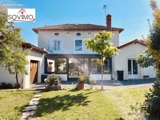 Maison 6 pièces 160 m²
