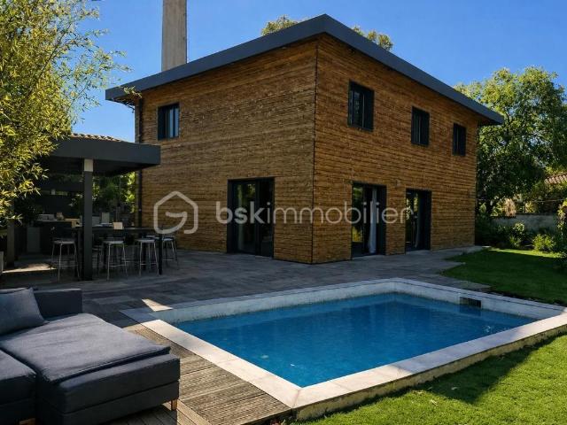 Maison 6 pièces 160 m²