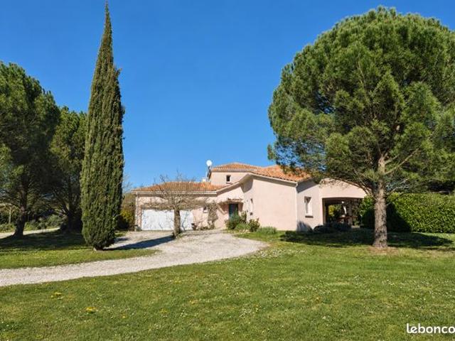 Maison 6 pièces 160 m²