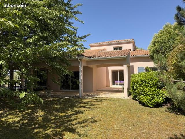Maison 6 pièces 160 m²