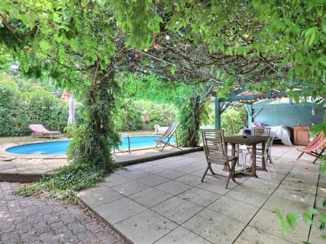 Maison 6 pièces 160 m²