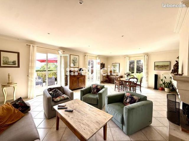 Maison 6 pièces 160 m²