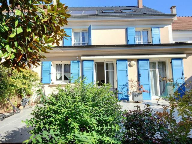 Maison 6 pièces 160 m²