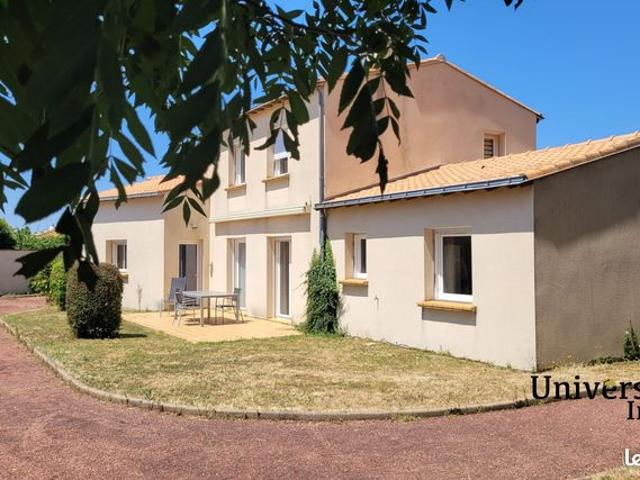 Maison 6 pièces 160 m²