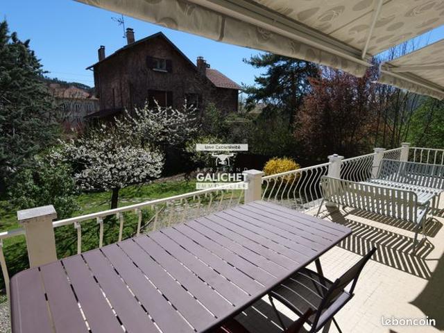 Maison 6 pièces 160 m²