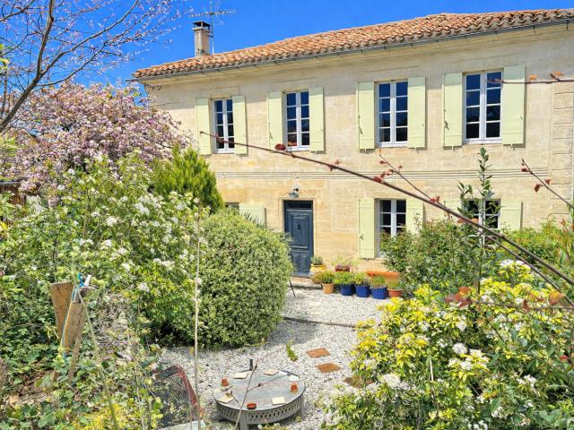 Maison 6 pièces 160 m²