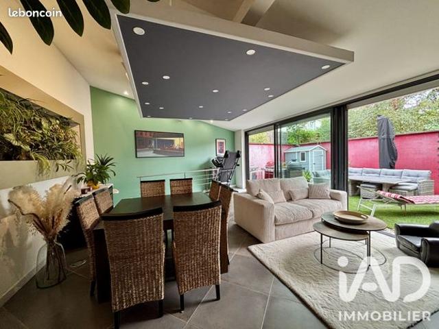 Maison 6 pièces 160 m²