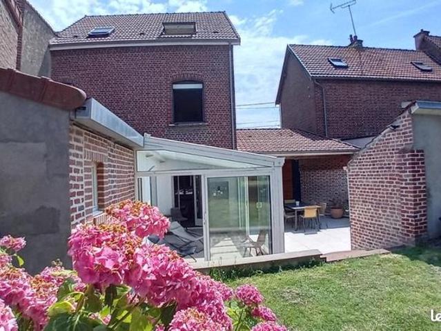 Maison 6 pièces 160 m²