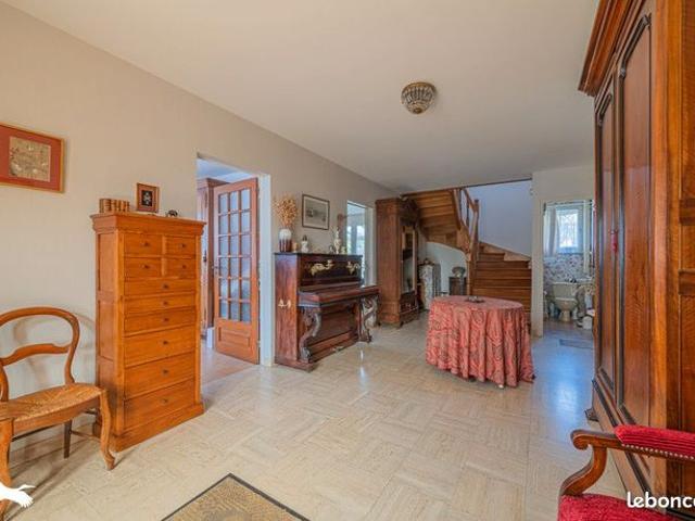 Maison 6 pièces 160 m²