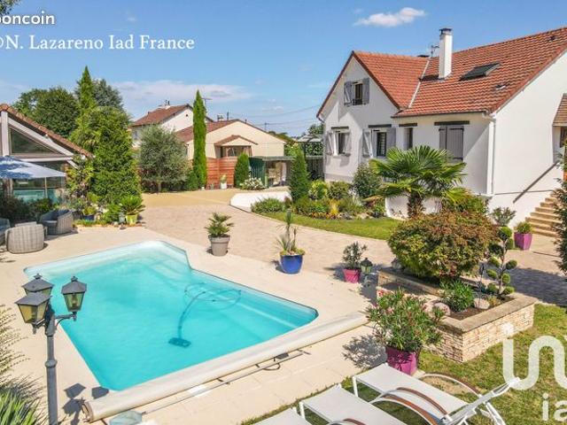Maison familiale 6 pièces 160 m²