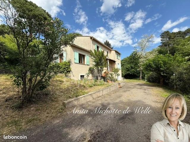 Maison 6 pièces 160 m²