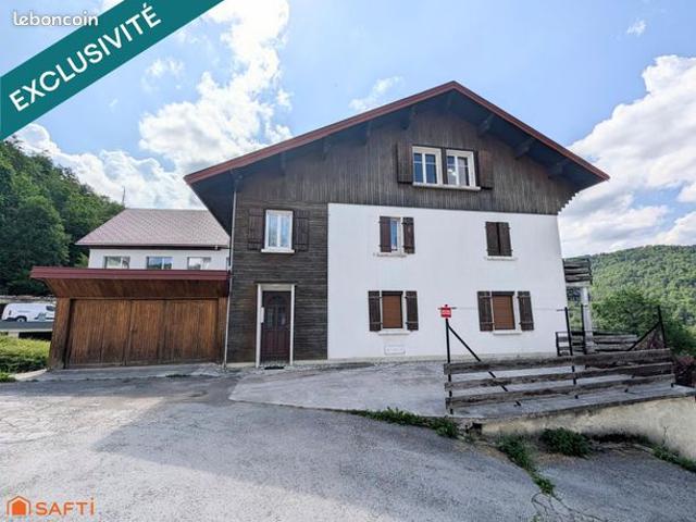 Maison 6 pièces 160 m²