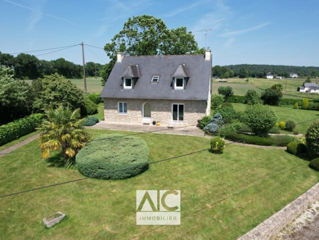 Maison 6 pièces, 160m2, PLOUNÉVEZ QUINTIN