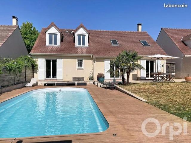 Maison 6 pièces 161 m²