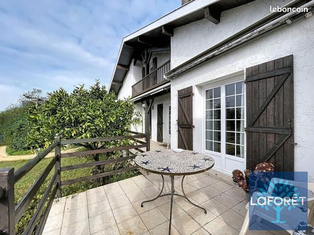 Maison 6 pièces 161 m²