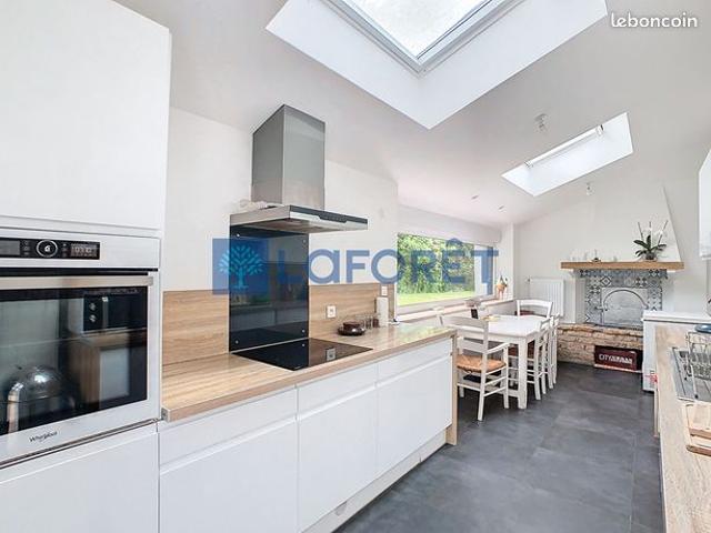 Maison 6 pièces 161 m²