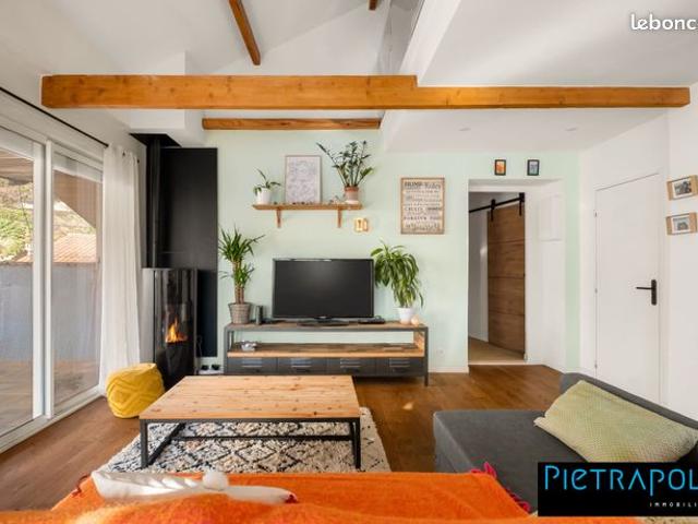 Maison 6 pièces 161 m²